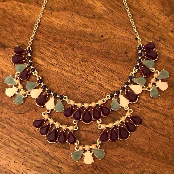 Ornate Resin Statement Necklace | 18” Adjustable - Picture 4 of 4